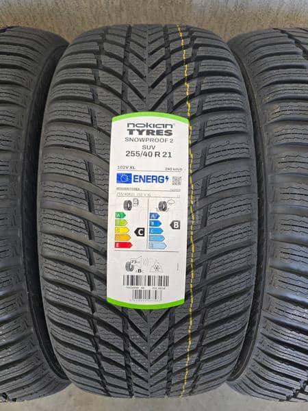 Nokian 255/40 R21 Zimska