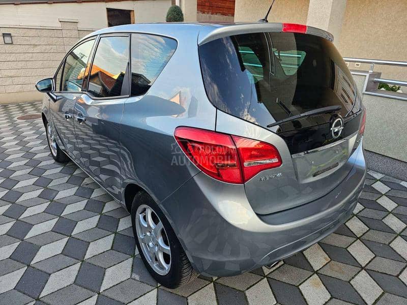 Opel Meriva 1.4i CH