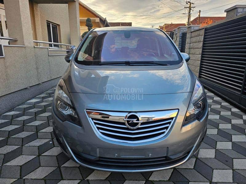 Opel Meriva 1.4i CH