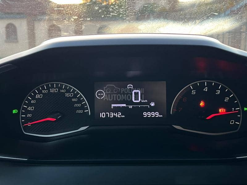 Peugeot 208 1.2PureTech75