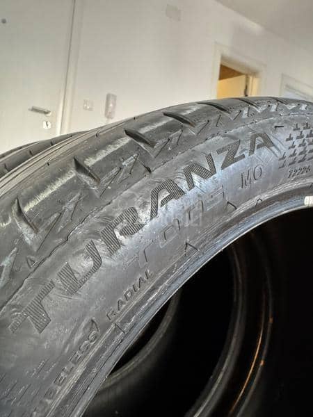Bridgestone 245/40 R18 Letnja