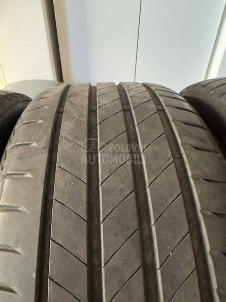 Bridgestone 245/40 R18 Letnja
