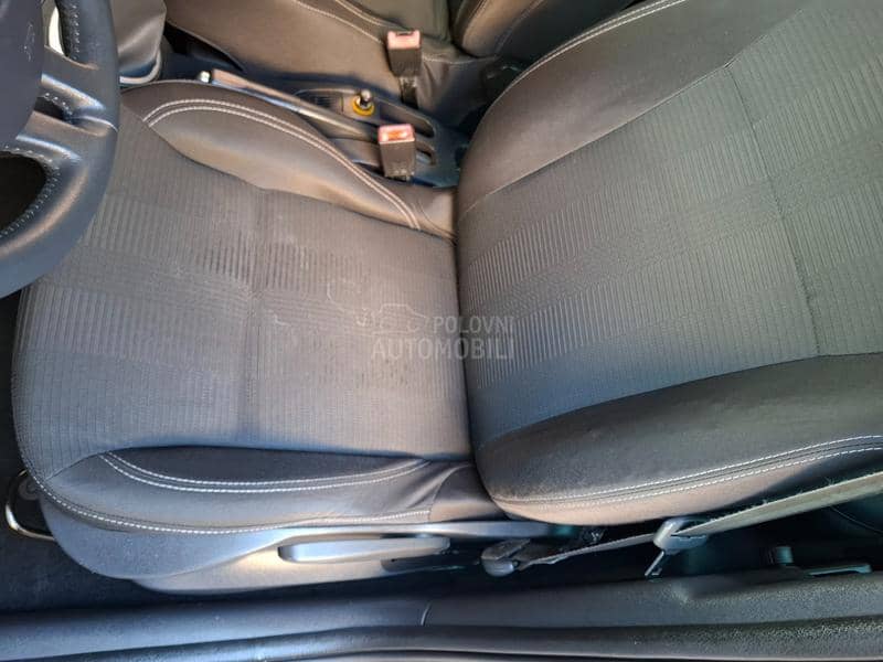 Renault Clio 1,2 T.N.G P.L.I.N