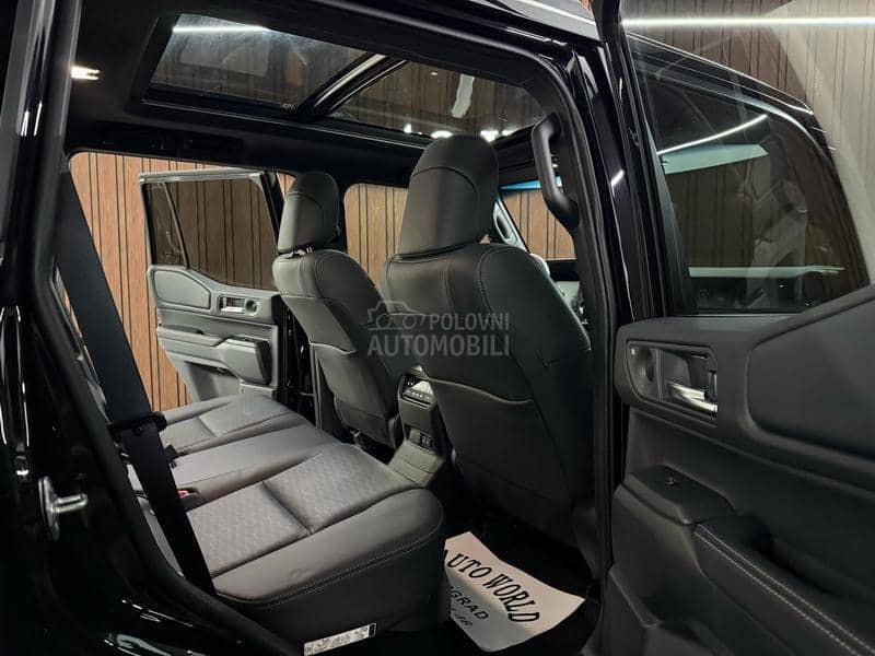 Toyota Land Cruiser 2.8d AWD PREMIUM