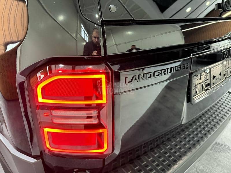 Toyota Land Cruiser 2.8d AWD PREMIUM