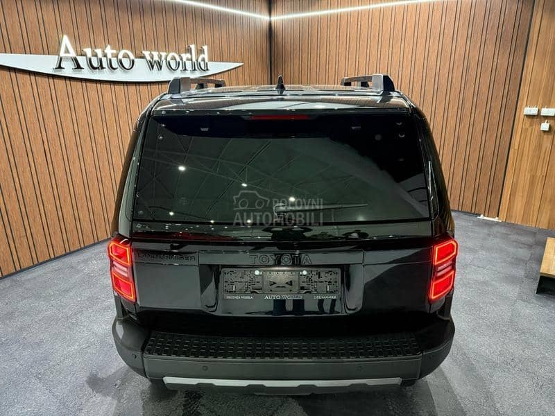 Toyota Land Cruiser 2.8d AWD PREMIUM
