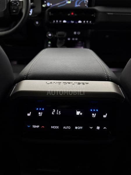 Toyota Land Cruiser 2.8d AWD PREMIUM