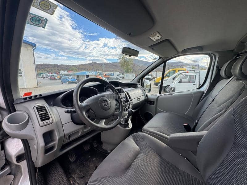 Opel Vivaro 9 SEDISTA