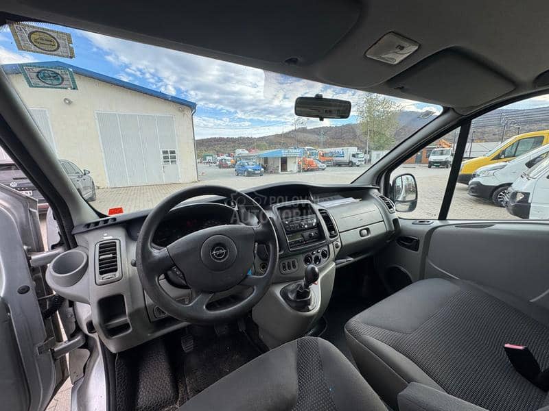 Opel Vivaro 9 SEDISTA