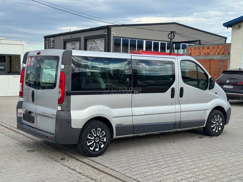 Opel Vivaro 9 SEDISTA