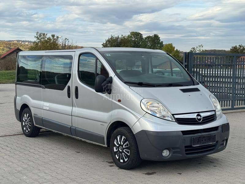 Opel Vivaro 9 SEDISTA