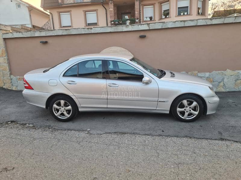Mercedes Benz C 180 Auto