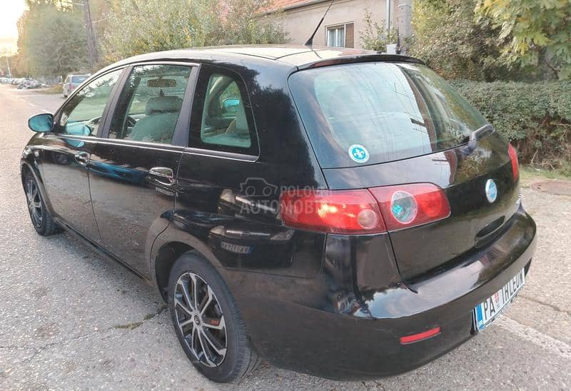 Fiat Croma 1.9 Mjt 120