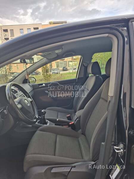 Volkswagen Golf 5 1.4tsi