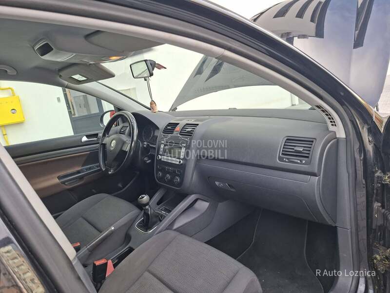 Volkswagen Golf 5 1.4tsi