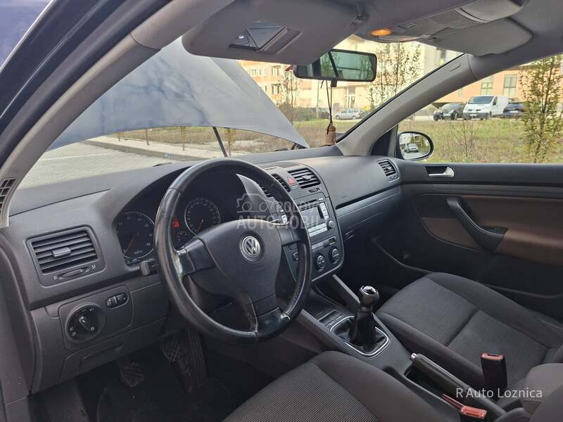 Volkswagen Golf 5 1.4tsi