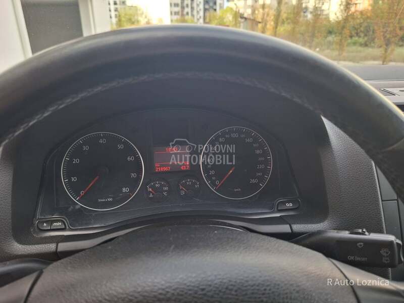 Volkswagen Golf 5 1.4tsi