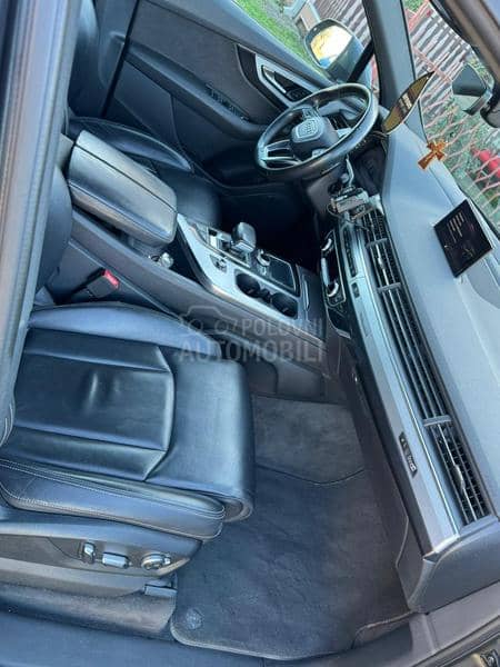 Audi Q7 S line e tron