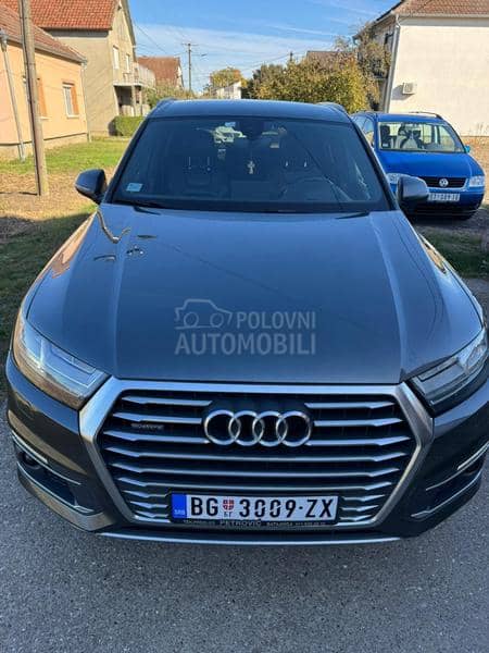 Audi Q7 S line e tron