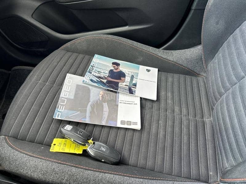 Peugeot 208 ELEKTRICNI