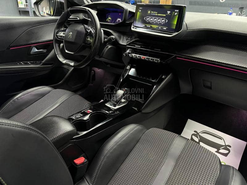 Peugeot 208 1.2B/GT LINE/KA0 N0V