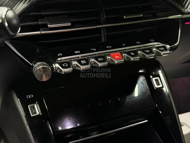 Peugeot 208 1.2B/GT LINE/KA0 N0V