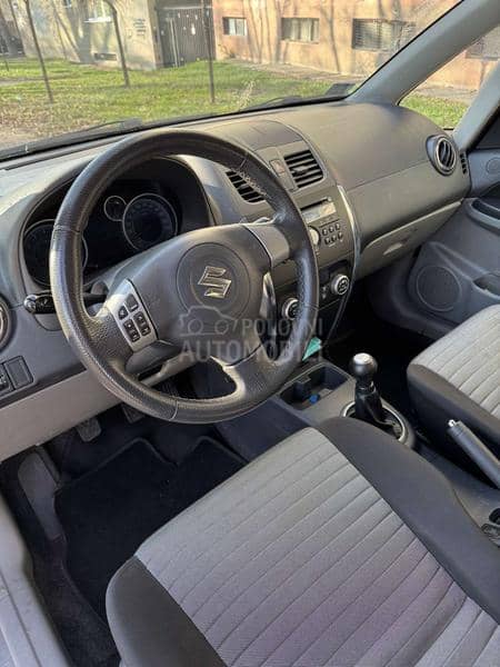 Suzuki SX4 
