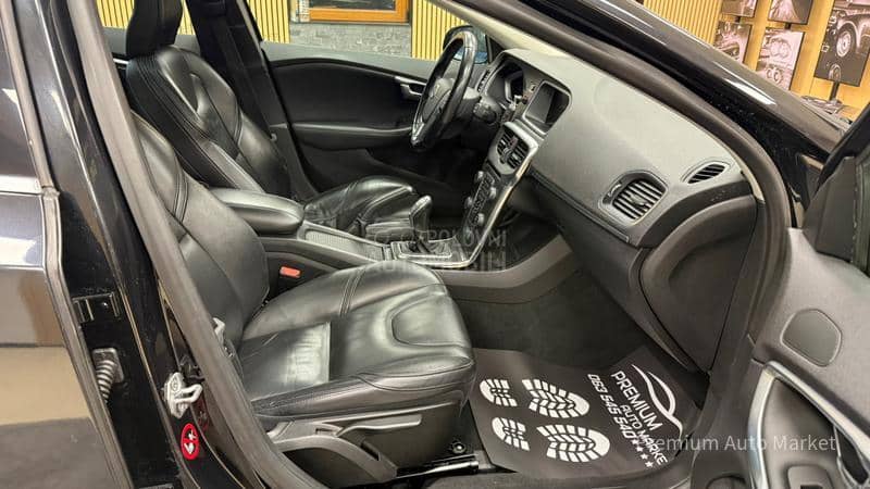 Volvo V40 //1.6 D2/KOŽA//MEM