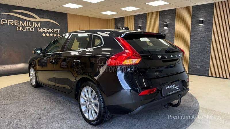 Volvo V40 //1.6 D2/KOŽA//MEM