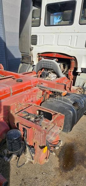 Iveco 10 TONA  105000KM MIELLER