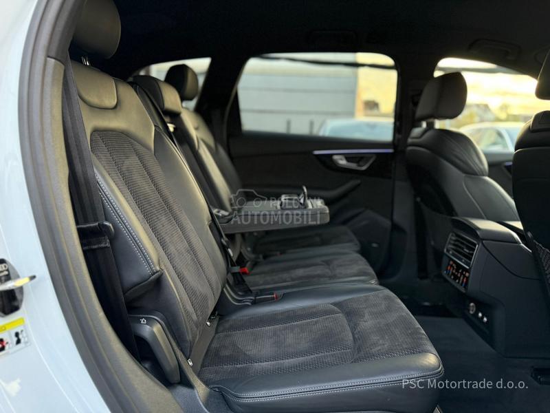 Audi Q7 S-Line/Laser/7SED