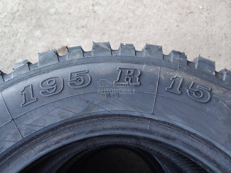 Ostalo 195/80 R15 Sve sezone