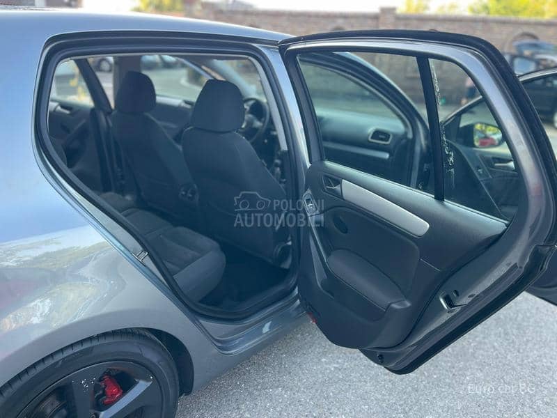 Volkswagen Golf 6 HIGHLINE N A V I