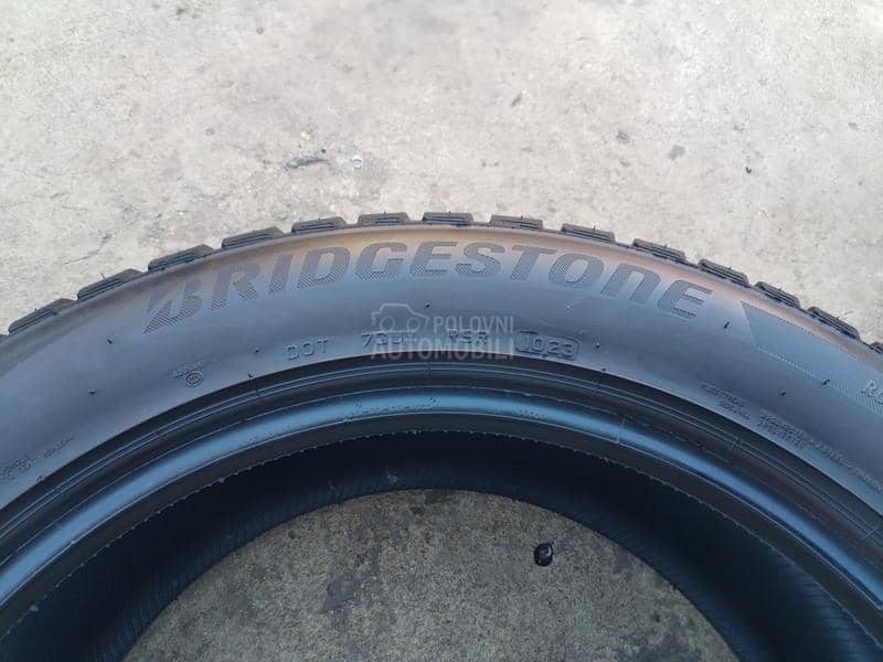 Bridgestone 255/50 R20 Zimska