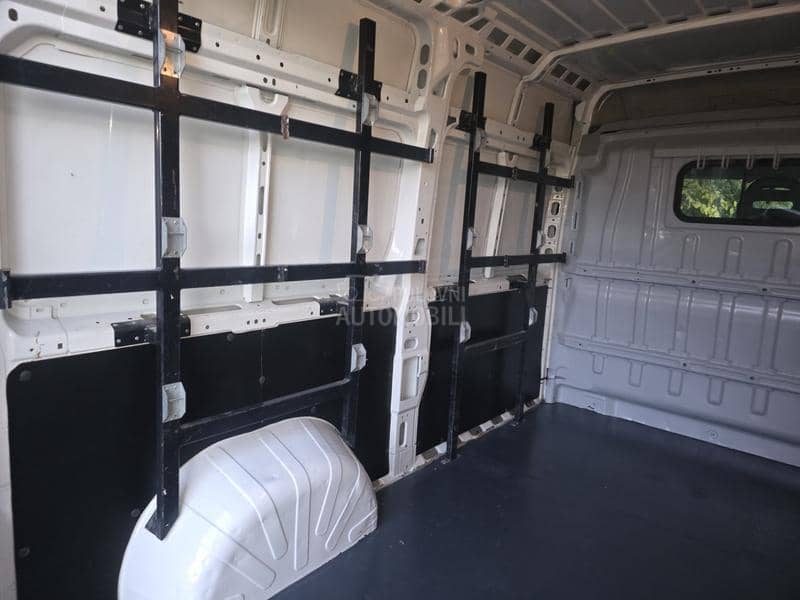 Peugeot Boxer L2H2 Švajcarska