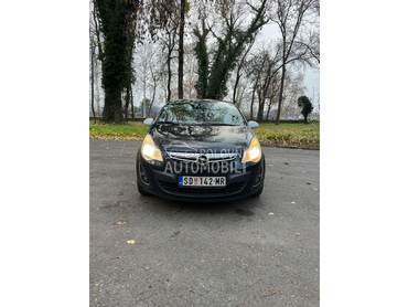 Opel Corsa D OPC Line