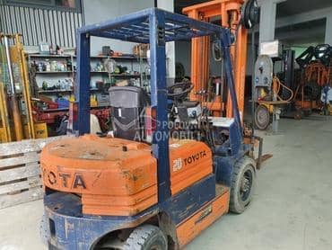 Toyota 5FGL 20 Menjač Šaltaš