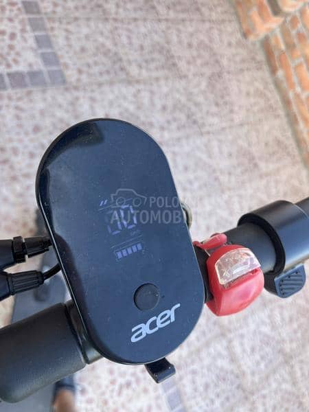 Acer elektricni trotinet