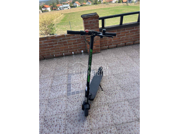 Acer elektricni trotinet