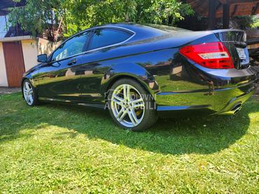 Mercedes Benz C 220 d AMG