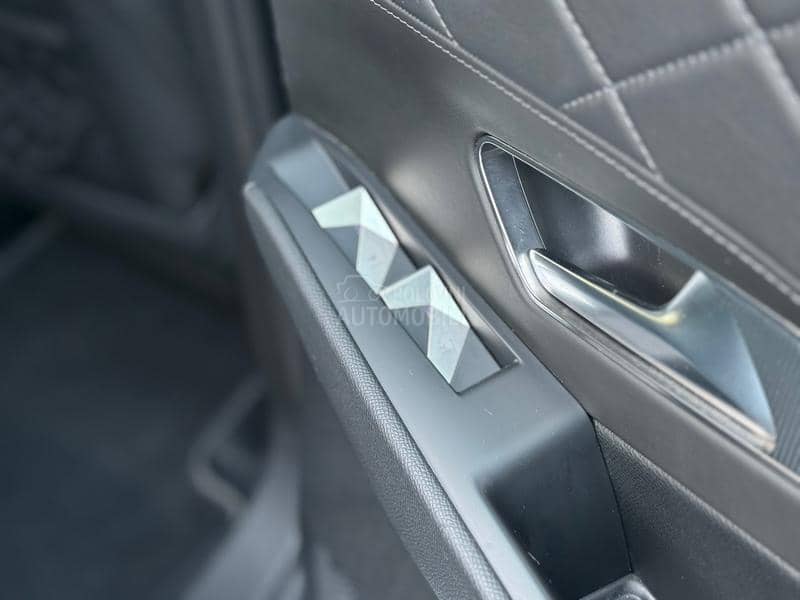 Citroen DS7 CROSSBACK RIVOLI