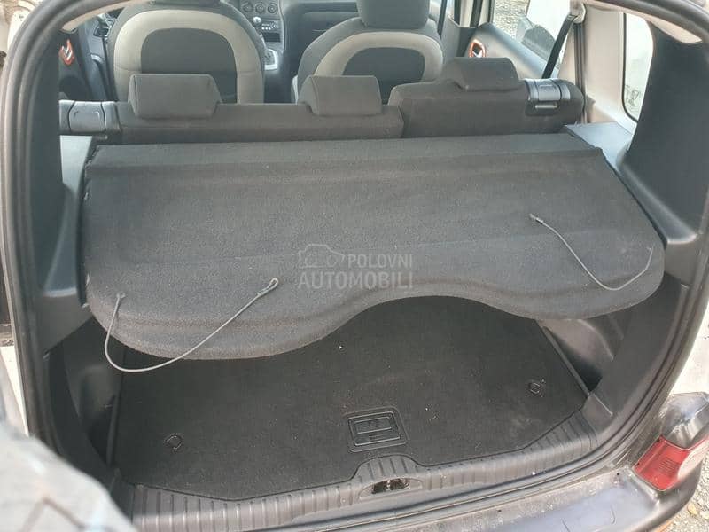 Zadnja polica gepeka