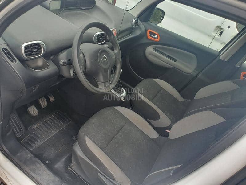 Zadnja polica gepeka