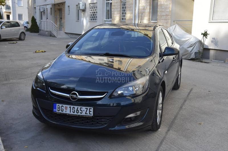 Opel Astra J ENJOU 4DR B16DTH