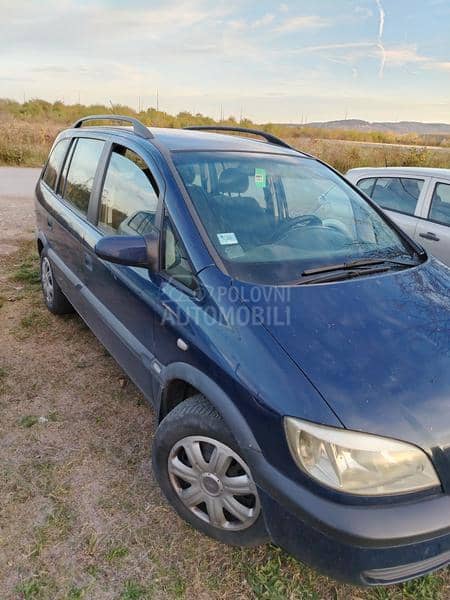Opel Zafira 