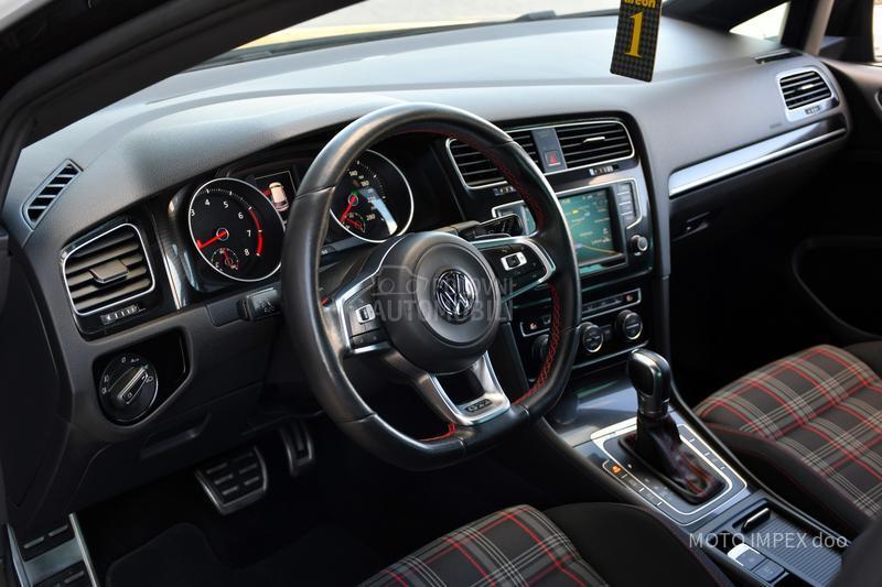 Volkswagen Golf 7 GTI Performance DSG