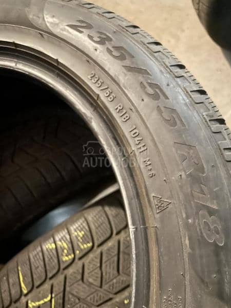 Pirelli 235/55 R18 Zimska