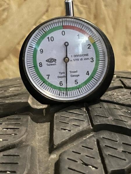 Pirelli 235/55 R18 Zimska