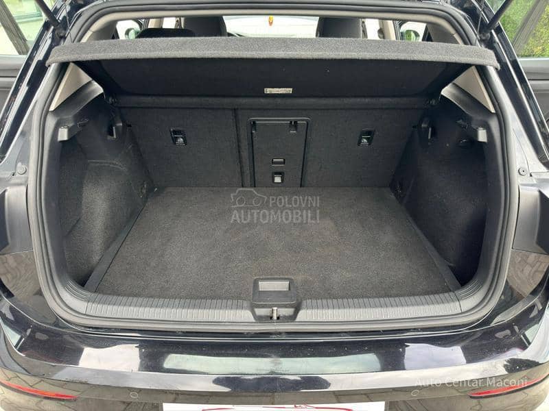Volkswagen Golf 8 2.0 150 // Virtual