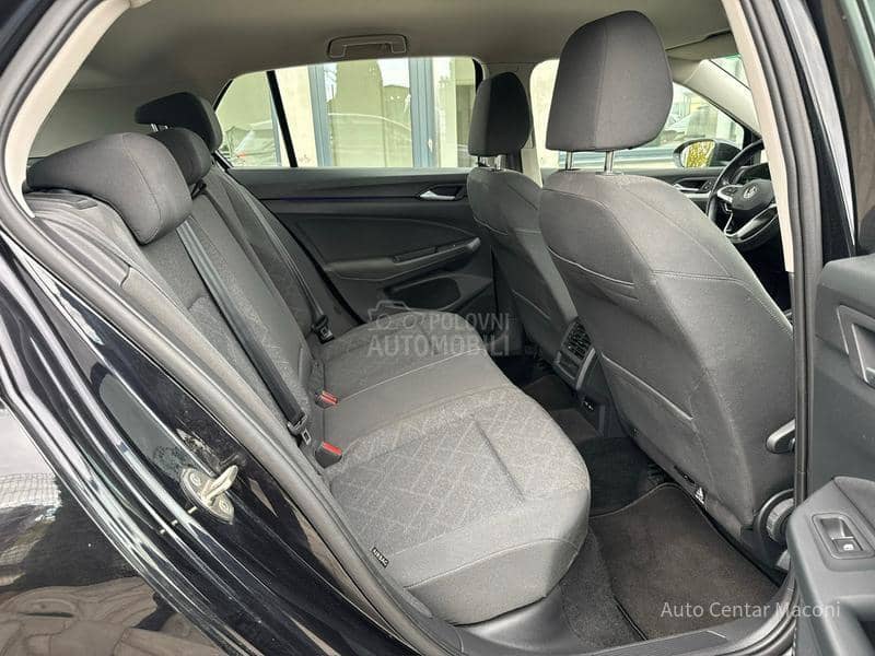 Volkswagen Golf 8 2.0 150 // Virtual